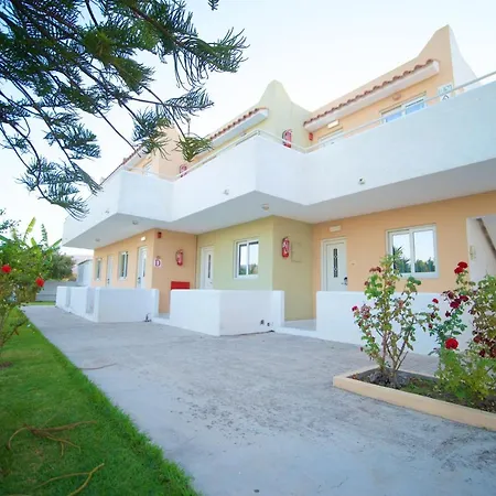 Lenaki Apart Otel