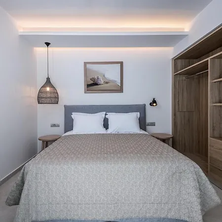 Apart Otel Lenaki